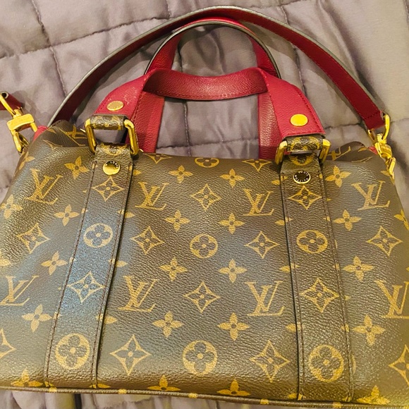 Louis Vuitton Manhattan NM in Raisin EUC - Picture 6 of 14